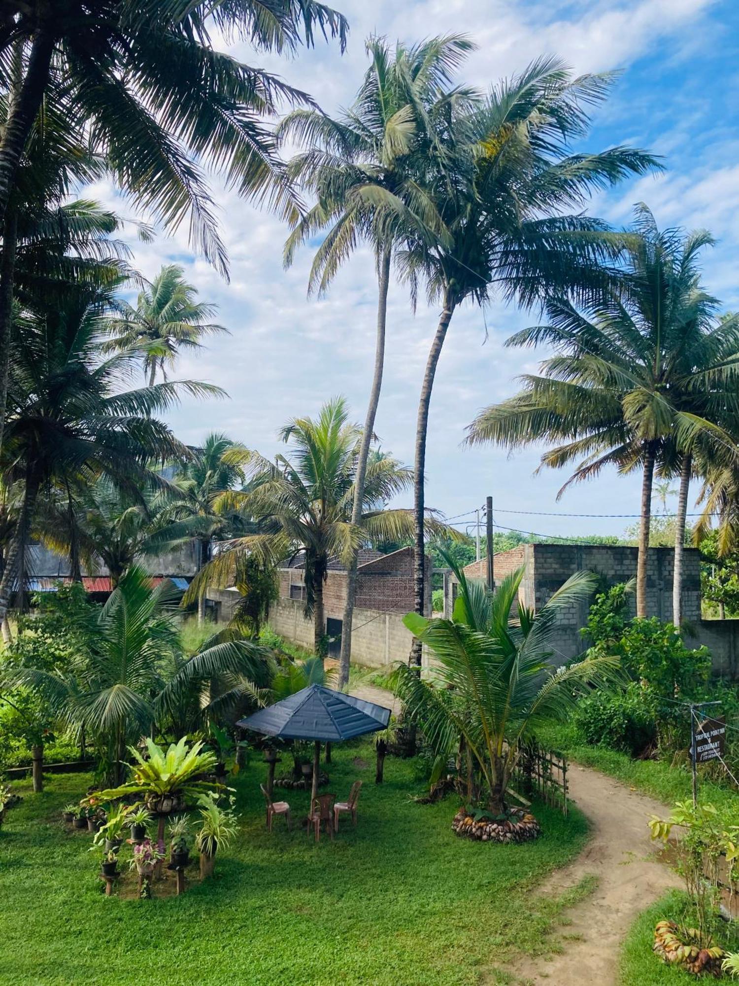 Tropical Point Inn Матара Экстерьер фото